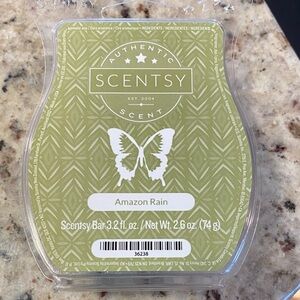 Scentsy Amazon Rain Scent Bar - Olive Green